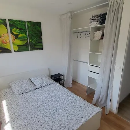 Maison 8 Personnes Entre Ocean Et Vignobles * Saint-Germain-dʼEsteuil